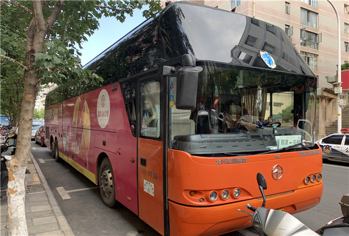 枣庄站租车包车59座旅游车