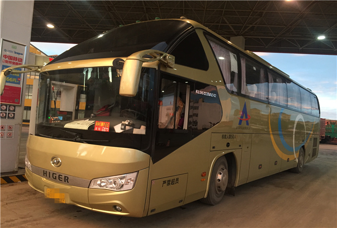 枣庄站租车包车59座旅游车—车型展示